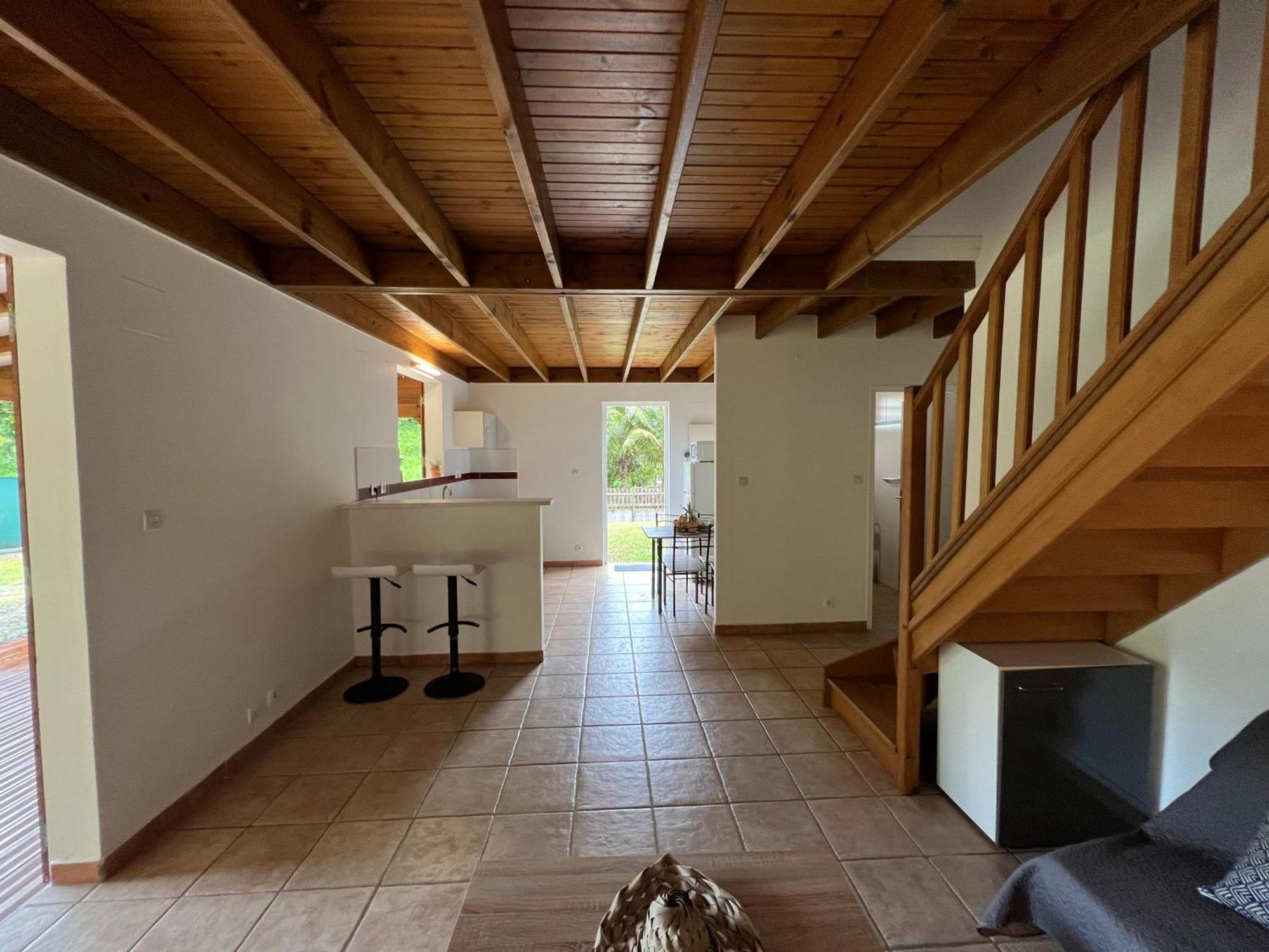 Villa Au Calme Avec Jacuzzi, Villa Le Boursoie Les Abymes Exterior photo